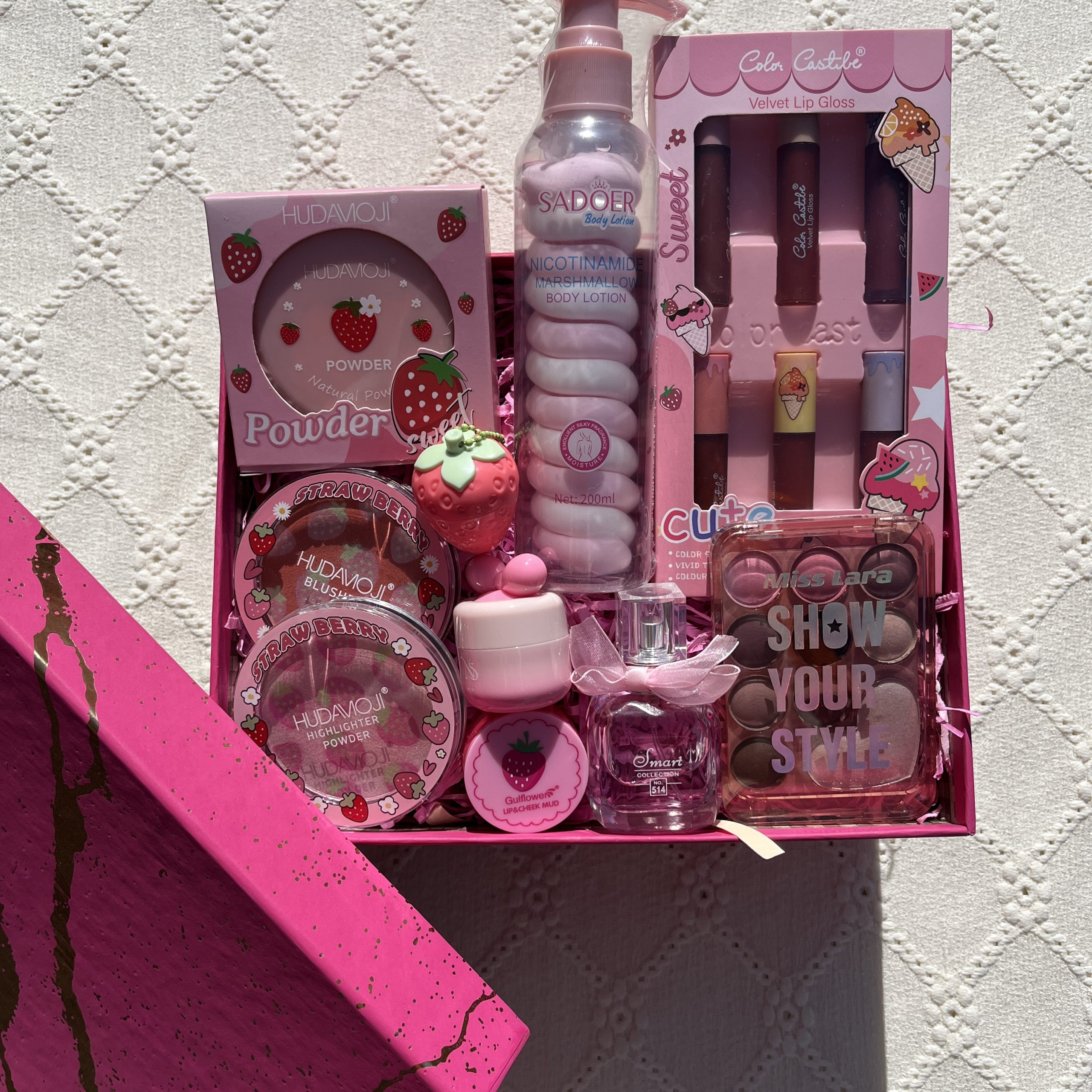 IMG_3520 پک توت فرنگی روز دختر - Image 1